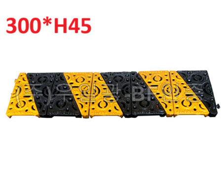 삼각 무소음트렌치 / 미터당 300×H45