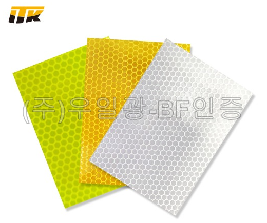 53D002[ITK] P4100 프리즘 벌집 반사시트  1240mm x 1M [단위:M]